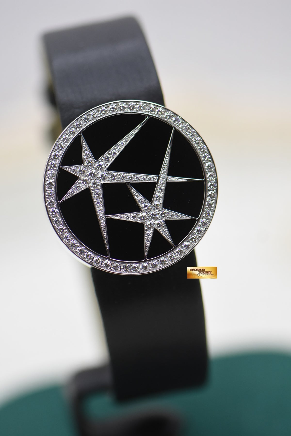 PIAGET LIMELIGHT SECRET DIAMOND 30mm WHITE GOLD IN SATIN LEATHER QUARTZ G0A31084 (MINT)