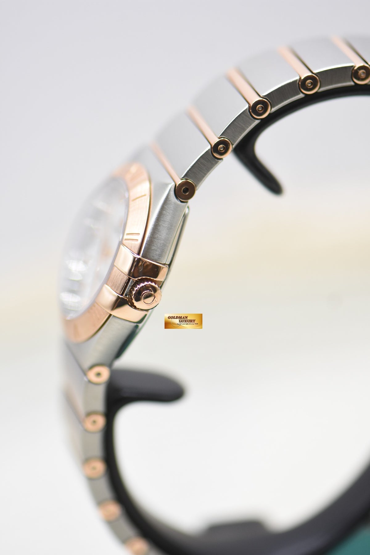 OMEGA CONSTELLATION 27mm HALF-RED GOLD IN BRACELET MOP DIAMOND DIAL QUARTZ 123.20.27.60.55.001 (LNIB)