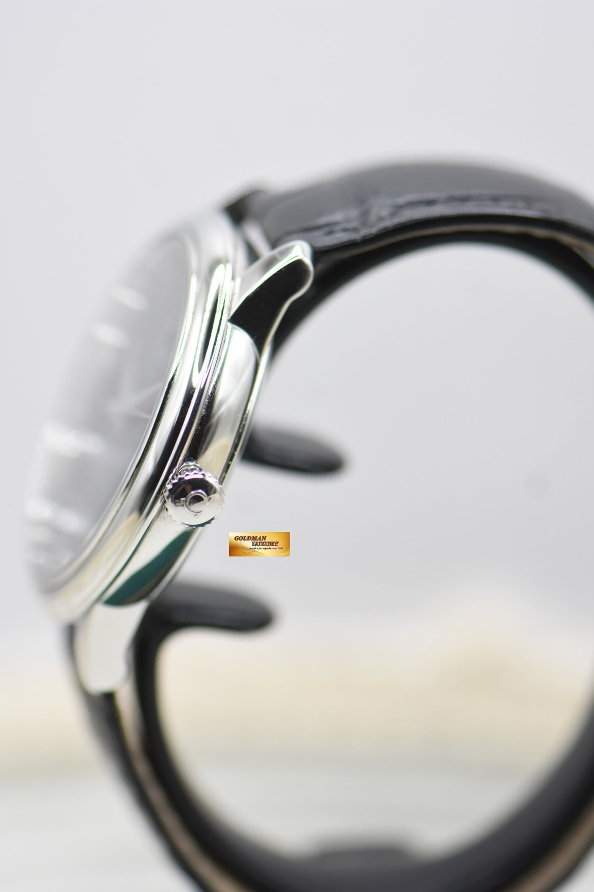 OMEGA DE-VILLE PRESTIGE 39.5mm STEEL IN LEATHER AUTOMATIC BLUE 424.13.40.20.03.001 (LIKE NEW)