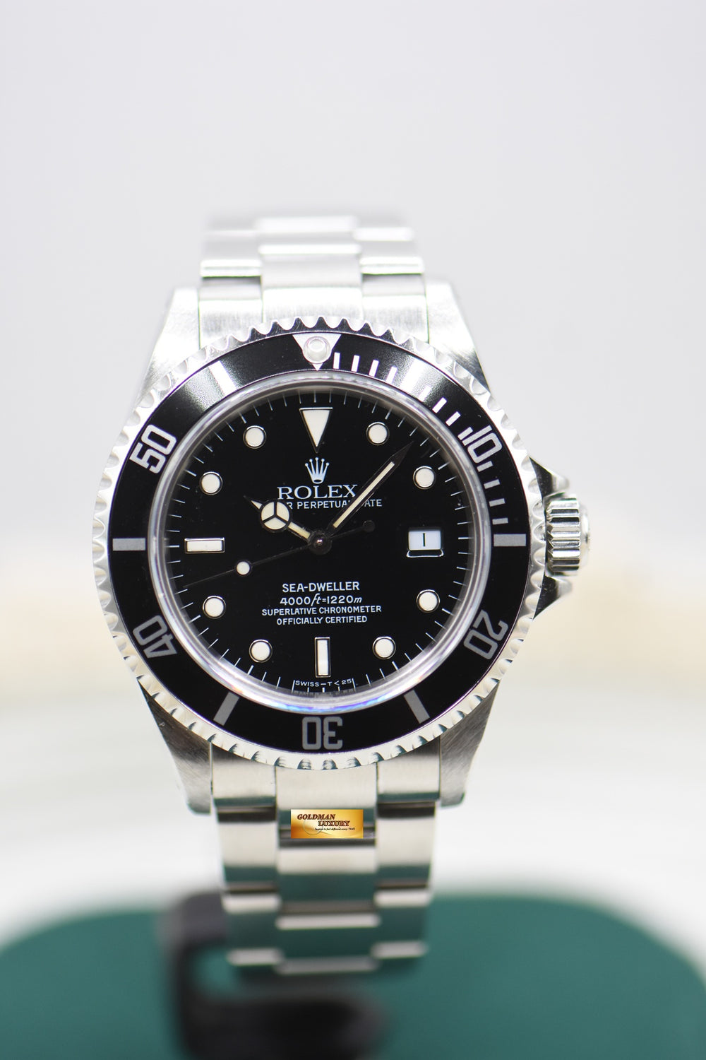 ROLEX OYSTER SEA-DWELLER 40mm OYSTER STEEL BRACELET BLACK 16600 (MINT)