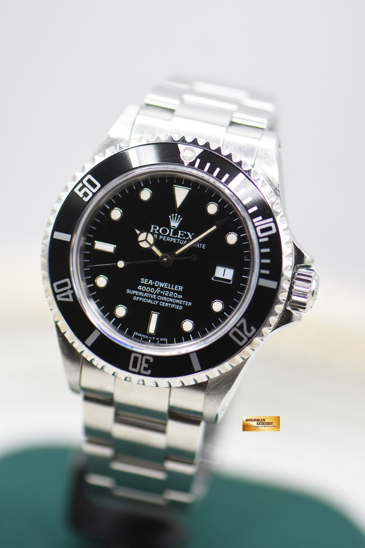ROLEX OYSTER SEA-DWELLER 40mm OYSTER STEEL BRACELET BLACK 16600 (MINT)