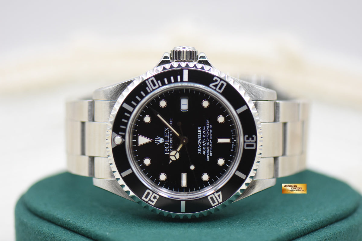 ROLEX OYSTER SEA-DWELLER 40mm OYSTER STEEL BRACELET BLACK 16600 (MINT)