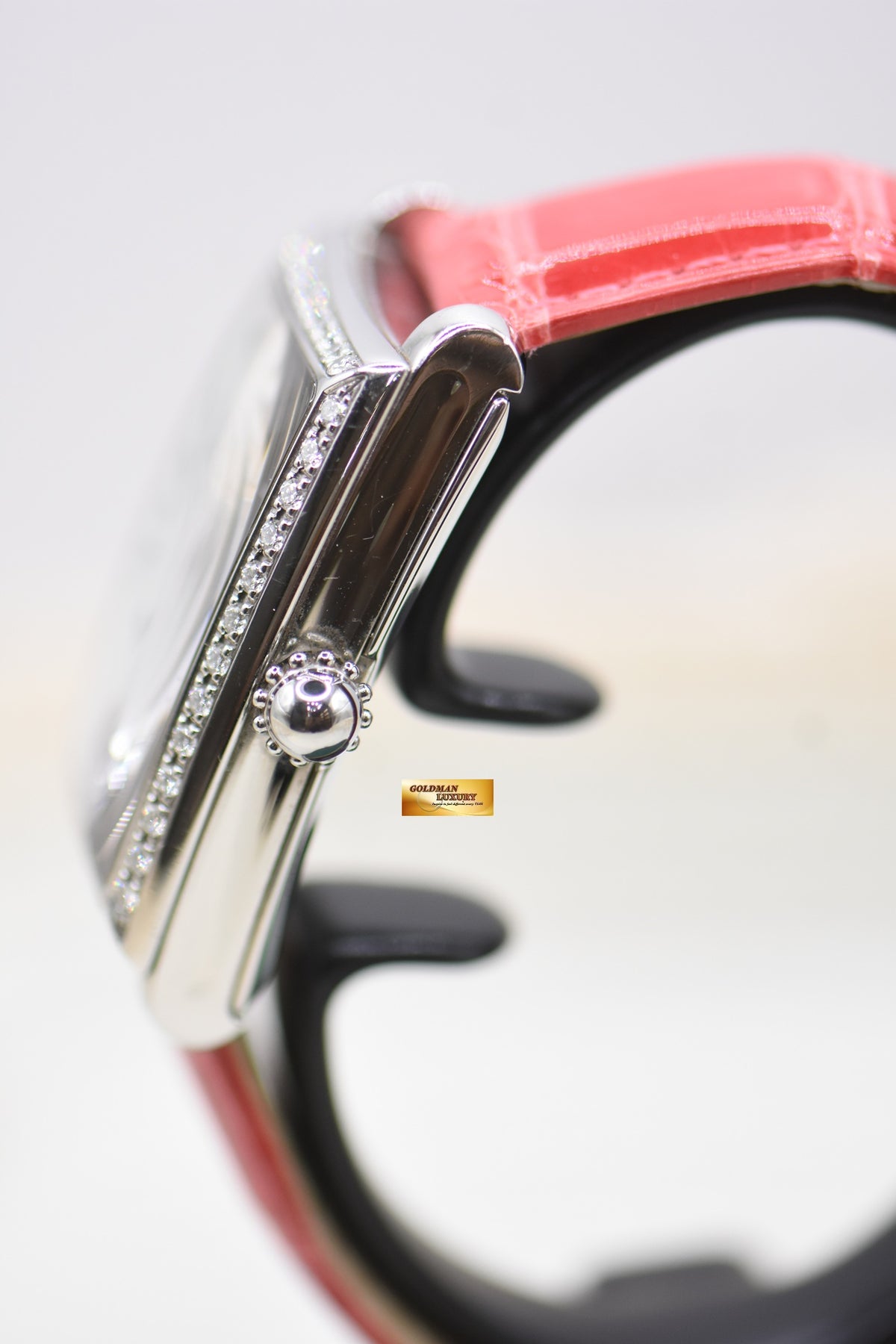 GERALD GENTA RETRO SOLO JUMPING HOUR DIAMOND STEEL AUTOMATIC RSO.M.10 (MINT)