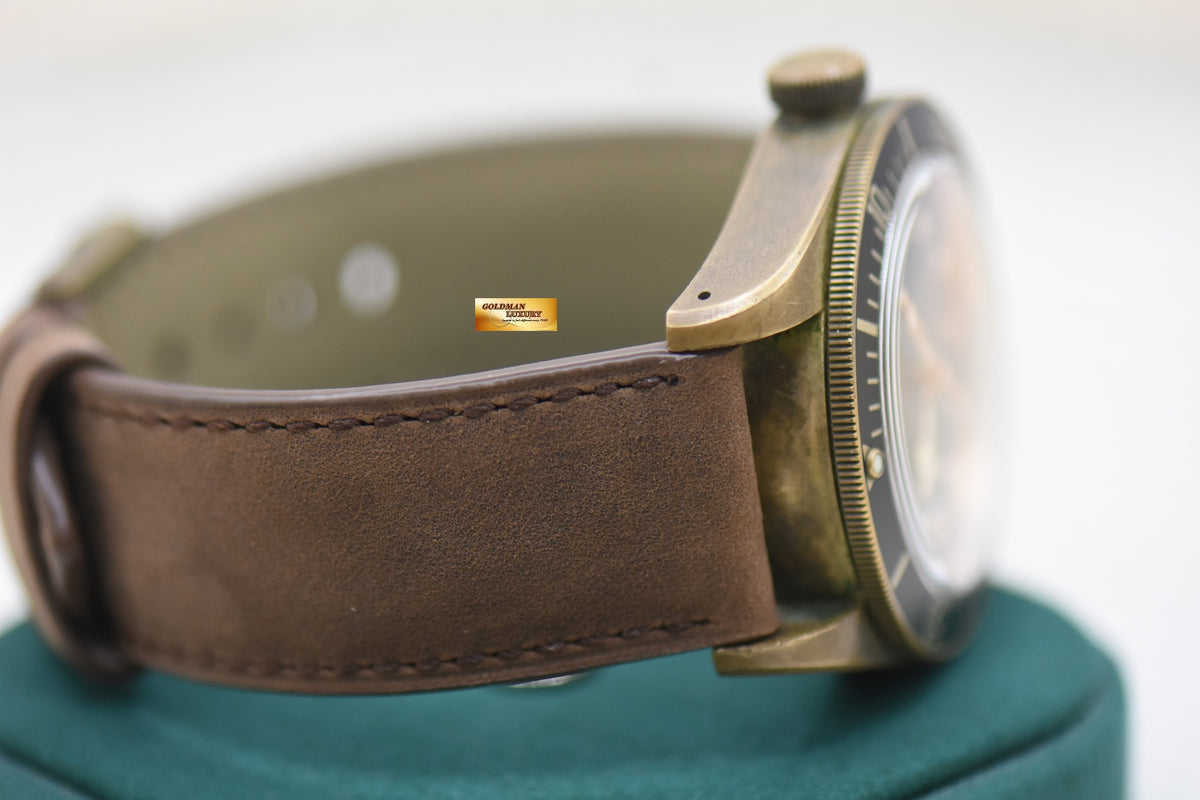 TUDOR BLACK BAY BRONZE 43mm SLATE GREY DIAL 79250BA AUTOMATIC (AGING-BRONZE)