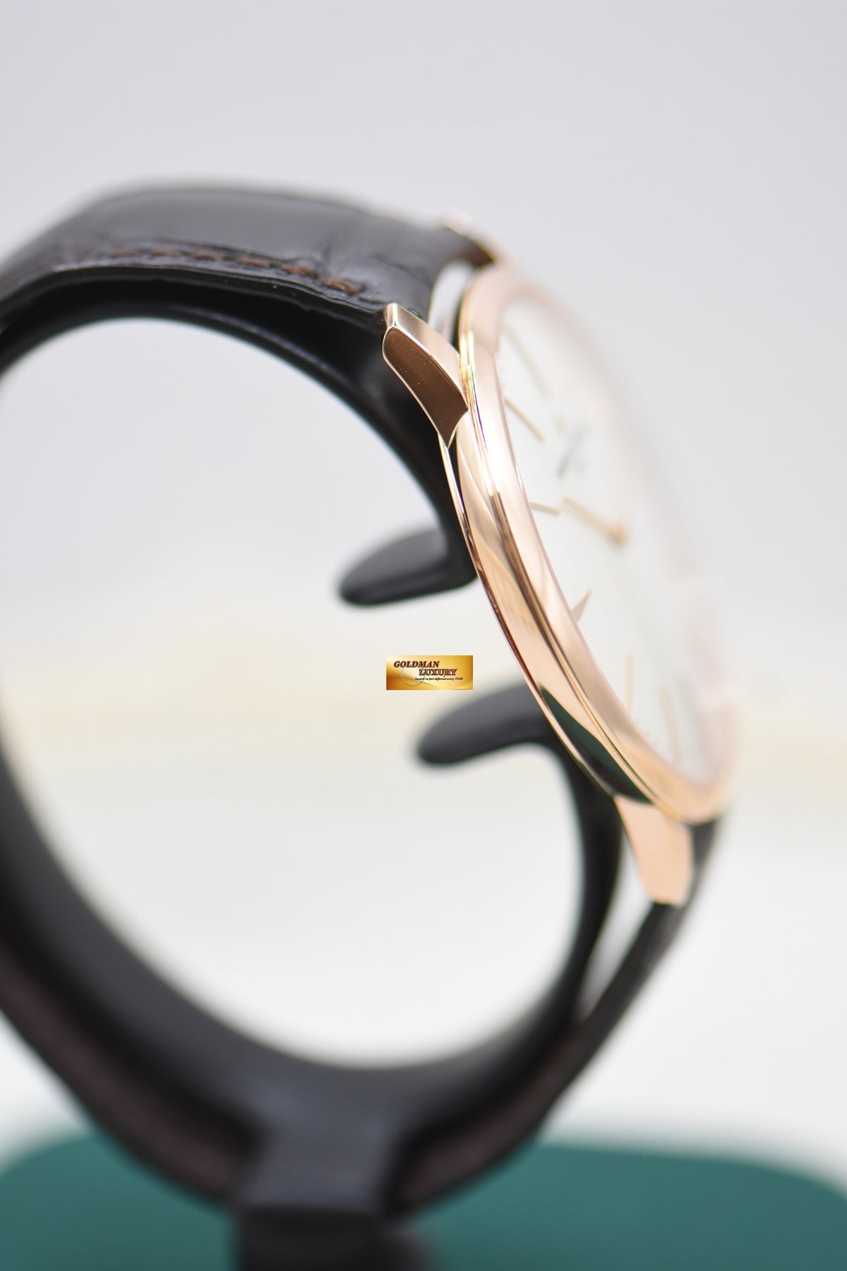 [SOLD] VACHERON CONSTANTIN PATRIMONY 40mm ROSE GOLD IN LEATHER MANUAL WINDING 81180 (MINT)