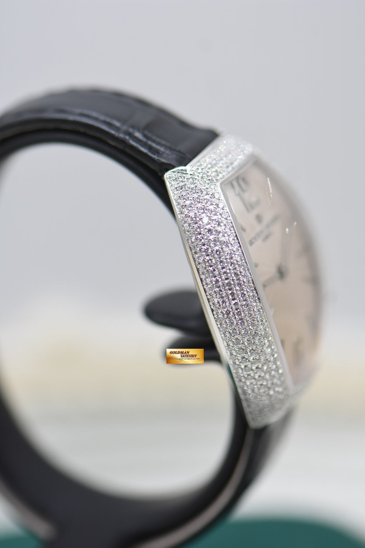 VACHERON CONSTANTIN EGERIE WHITE GOLD TONNEAU PAVED DIAMOND LADIES QUARTZ 25541 (MINT)