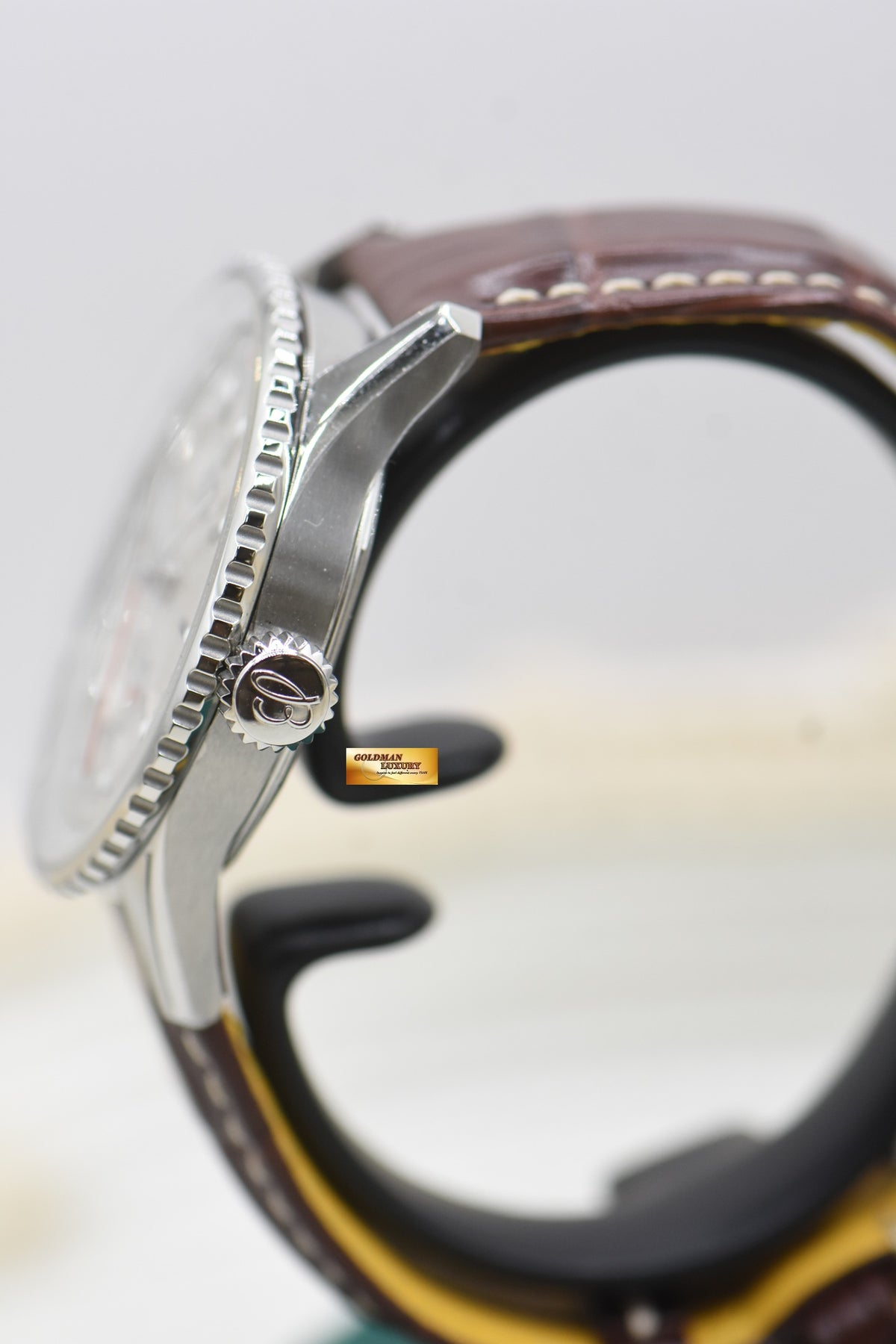 BREITLING NAVITIMER GMT 41mm STEEL IN LEATHER STRAP SILVER DIAL AUTOMATIC A32310 (LNIB-STICKERS INTACT)