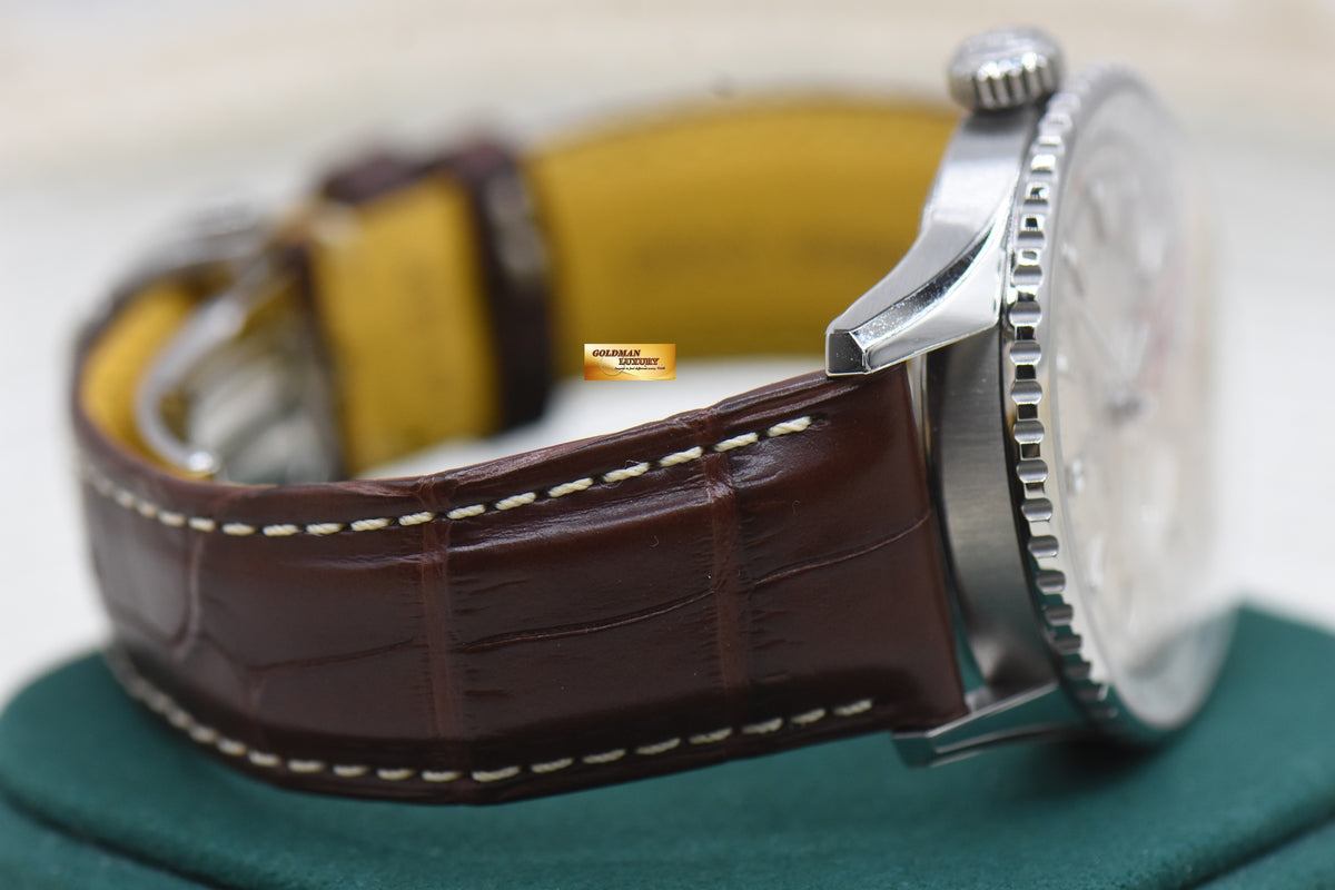 BREITLING NAVITIMER GMT 41mm STEEL IN LEATHER STRAP SILVER DIAL AUTOMATIC A32310 (LNIB-STICKERS INTACT)