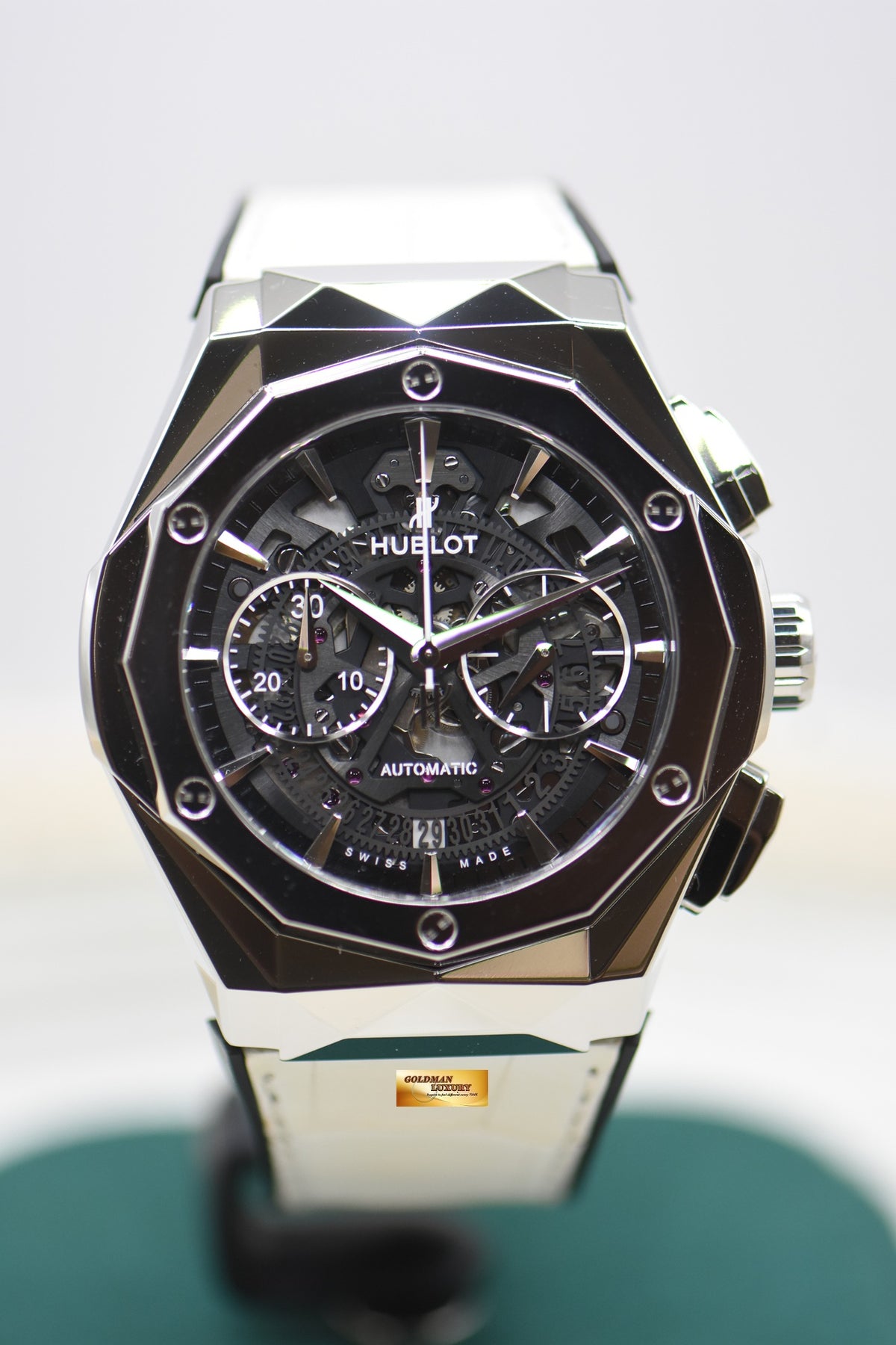 HUBLOT CLASSIC FUSION AEROFUSION CHRONOGRAPH 45mm TITANIUM IN ORLINSKI DESIGN WHITE RUBBER STRAP AUTOMATIC 525.NX.0127.LR (MINT)