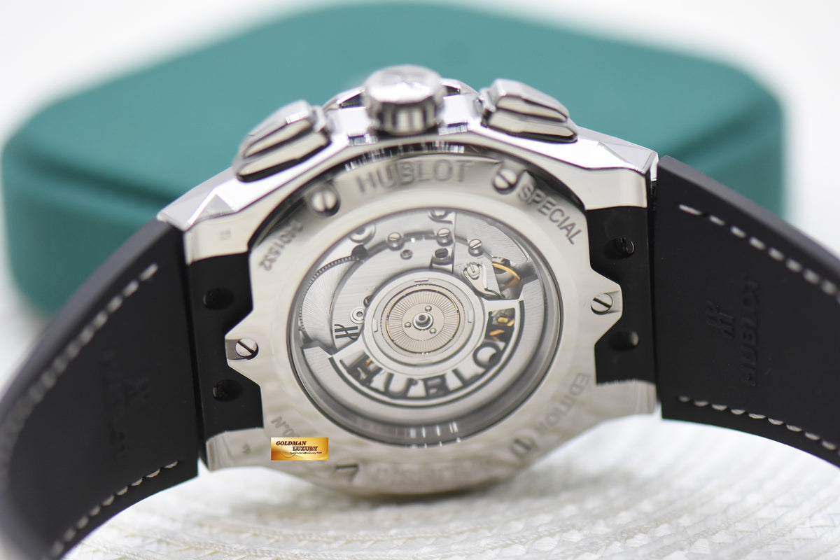 HUBLOT CLASSIC FUSION AEROFUSION CHRONOGRAPH 45mm TITANIUM IN ORLINSKI DESIGN WHITE RUBBER STRAP AUTOMATIC 525.NX.0127.LR (MINT)
