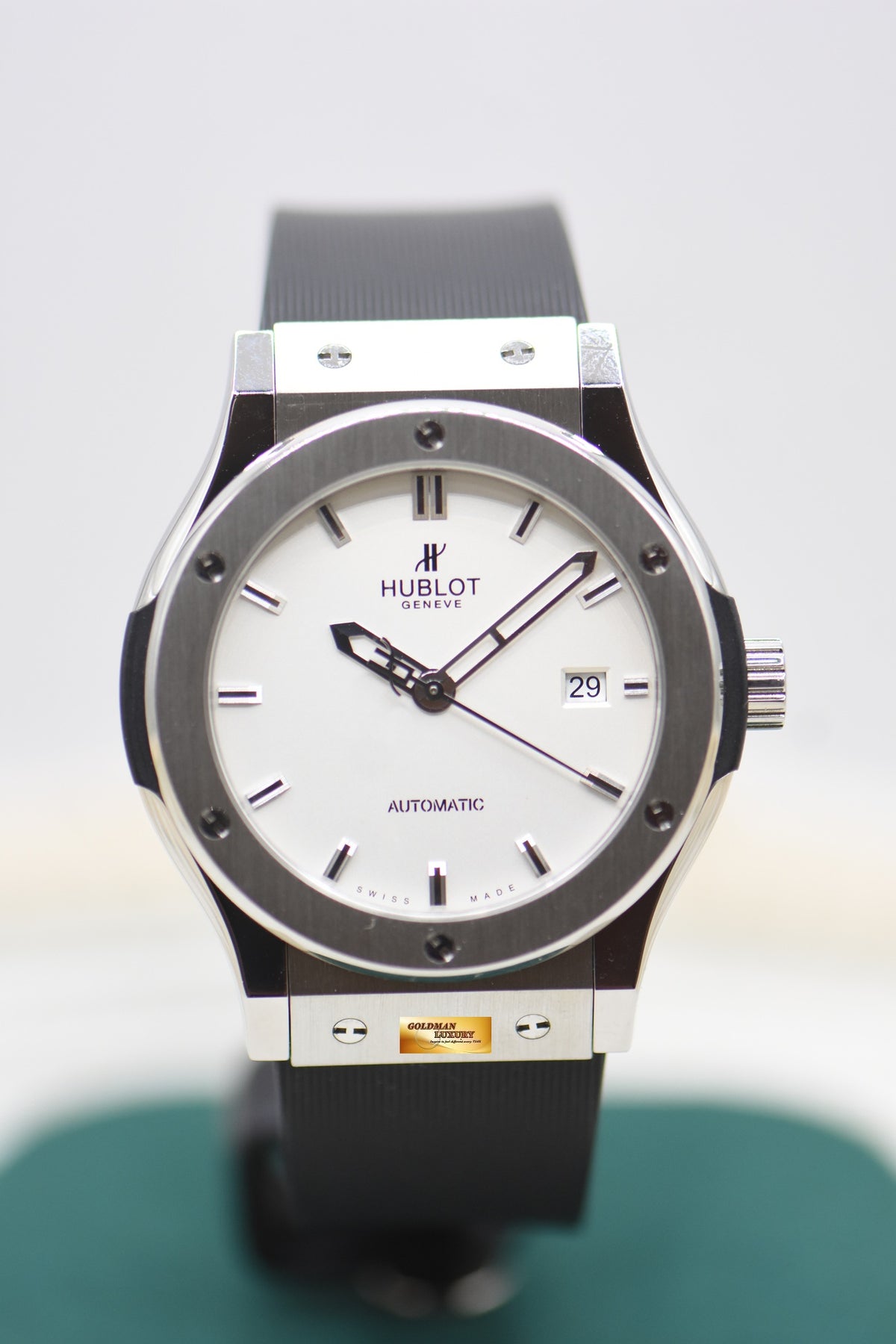 HUBLOT CLASSIC FUSION 42mm TITANIUM RUBBER STRAP OPALINE DIAL AUTOMATIC 542.NX.2610.RX (MINT)
