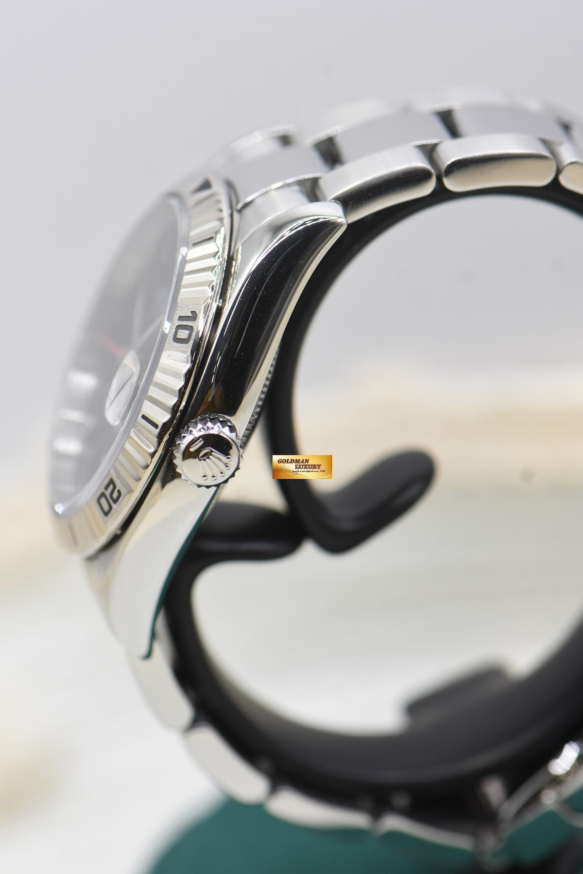 ROLEX OYSTER DATEJUST 36mm TURN-O-GRAPH STEEL IN OYSTER BRACELET BLACK DIAL 116264 (MINT)