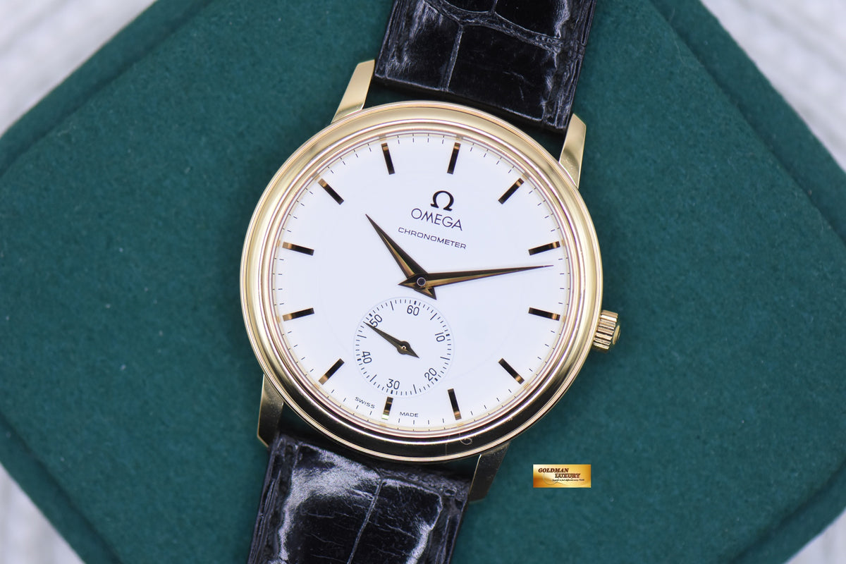OMEGA CONSTELLATION 34mm CHRONOMETER SUB-SEC YELLOW GOLD IN LEATHER AUTOMATIC 4620.3100 (VINTAGE)