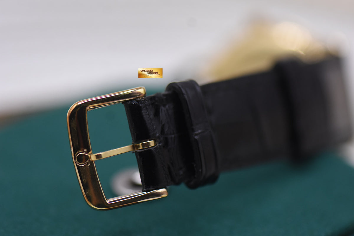 OMEGA CONSTELLATION 34mm CHRONOMETER SUB-SEC YELLOW GOLD IN LEATHER AUTOMATIC 4620.3100 (VINTAGE)