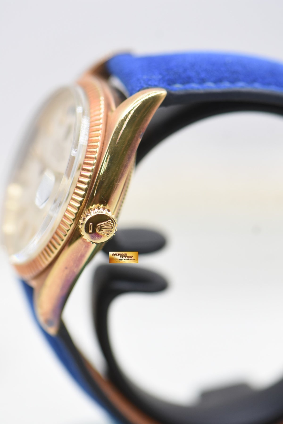 ROLEX OYSTER DAY-DATE 36mm YELLOW GOLD IN LEATHER STRAP AGED DIAL (NON-QUICK-SET DATE) 6611B (VINTAGE)