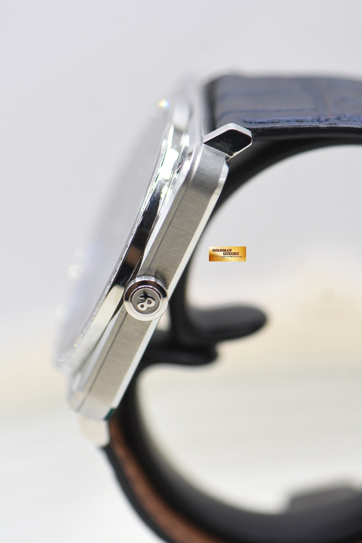 BELL & ROSS AVIATION LADIES 39mm STEEL BLUE EAGLE DIAMONDS QUARTZ BRS-EA-ST-LGD/SCR (MINT)
