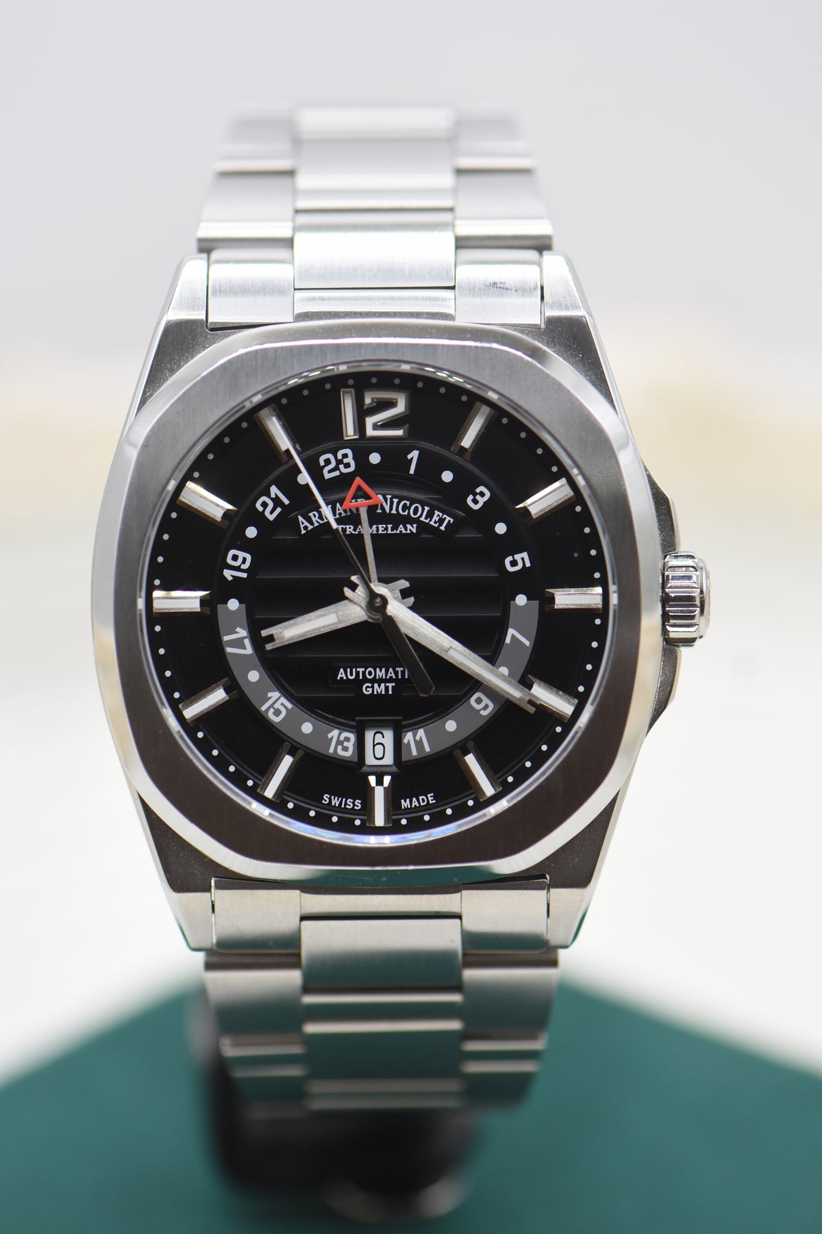 ARMAND NICOLET GMT DATE 41mm STEEL IN BRACELET AUTOMATIC A663AAA (LNIB)