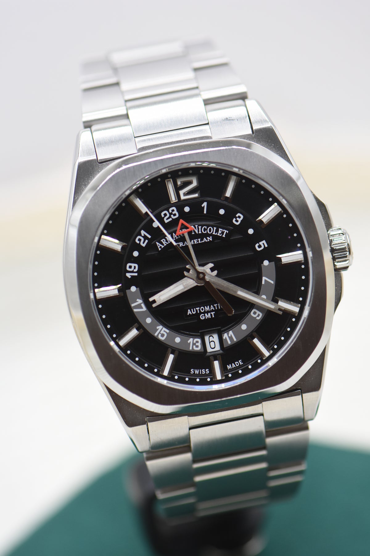 ARMAND NICOLET GMT DATE 41mm STEEL IN BRACELET AUTOMATIC A663AAA (LNIB)