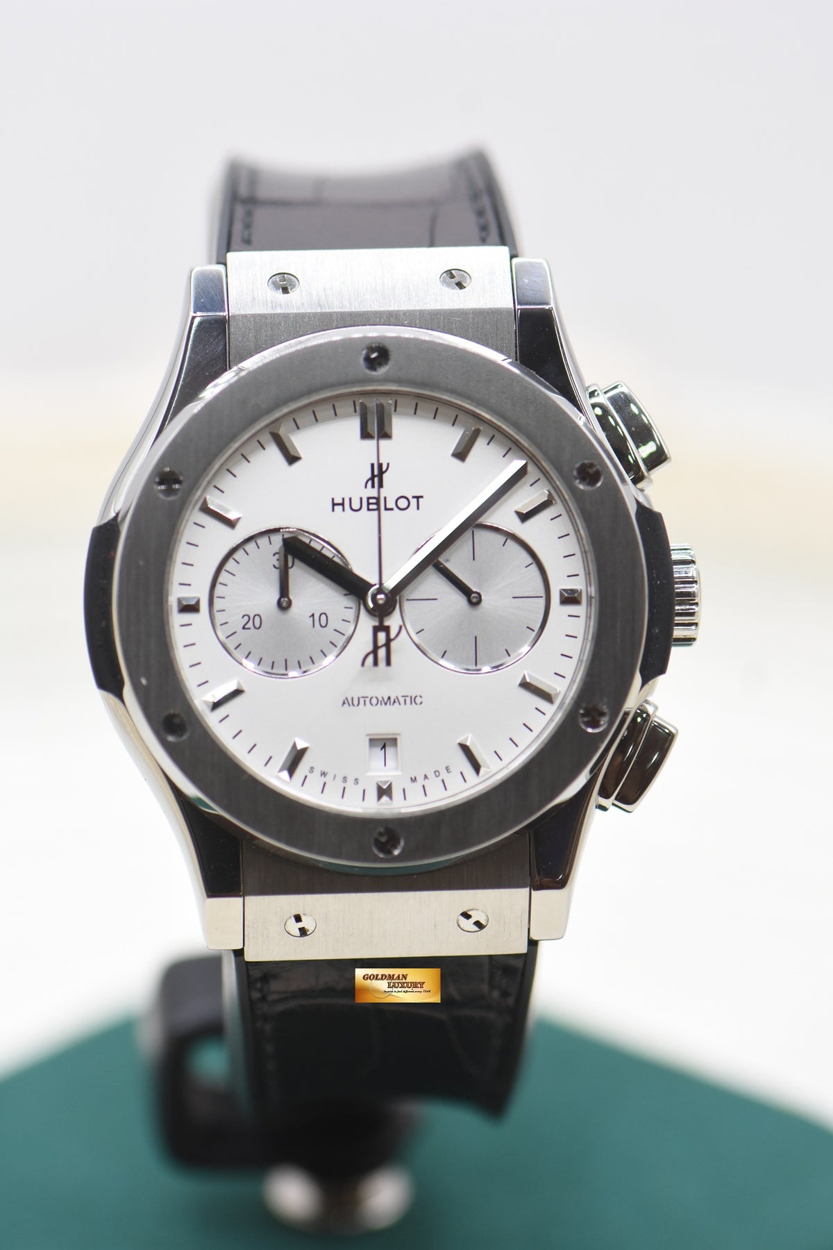 HUBLOT CLASSIC FUSION CHRONOGRAPH 42mm TITANIUM RUBBER STRAP OPALINE DIAL AUTOMATIC 541.NX.2611.LR (MINT)