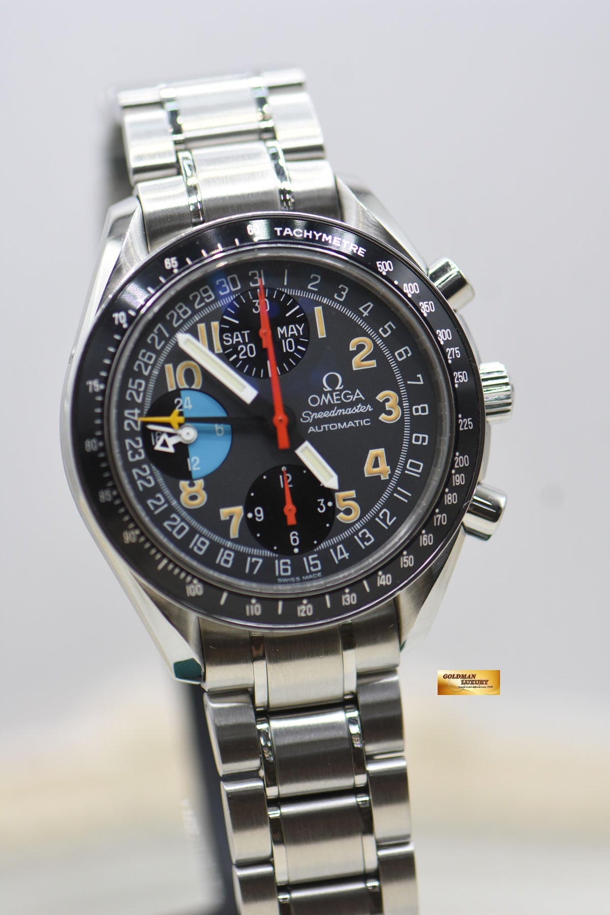 OMEGA SPEEDMASTER MARK 40 DAY & NIGHT 39mm STEEL IN BRACELET AUTOMATIC 3520.53.00 (MINT)