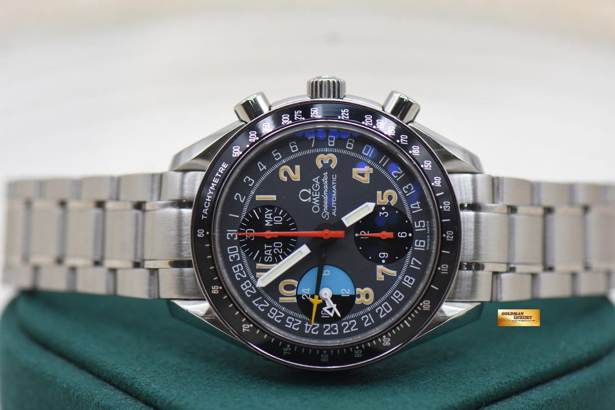OMEGA SPEEDMASTER MARK 40 DAY & NIGHT 39mm STEEL IN BRACELET AUTOMATIC 3520.53.00 (MINT)
