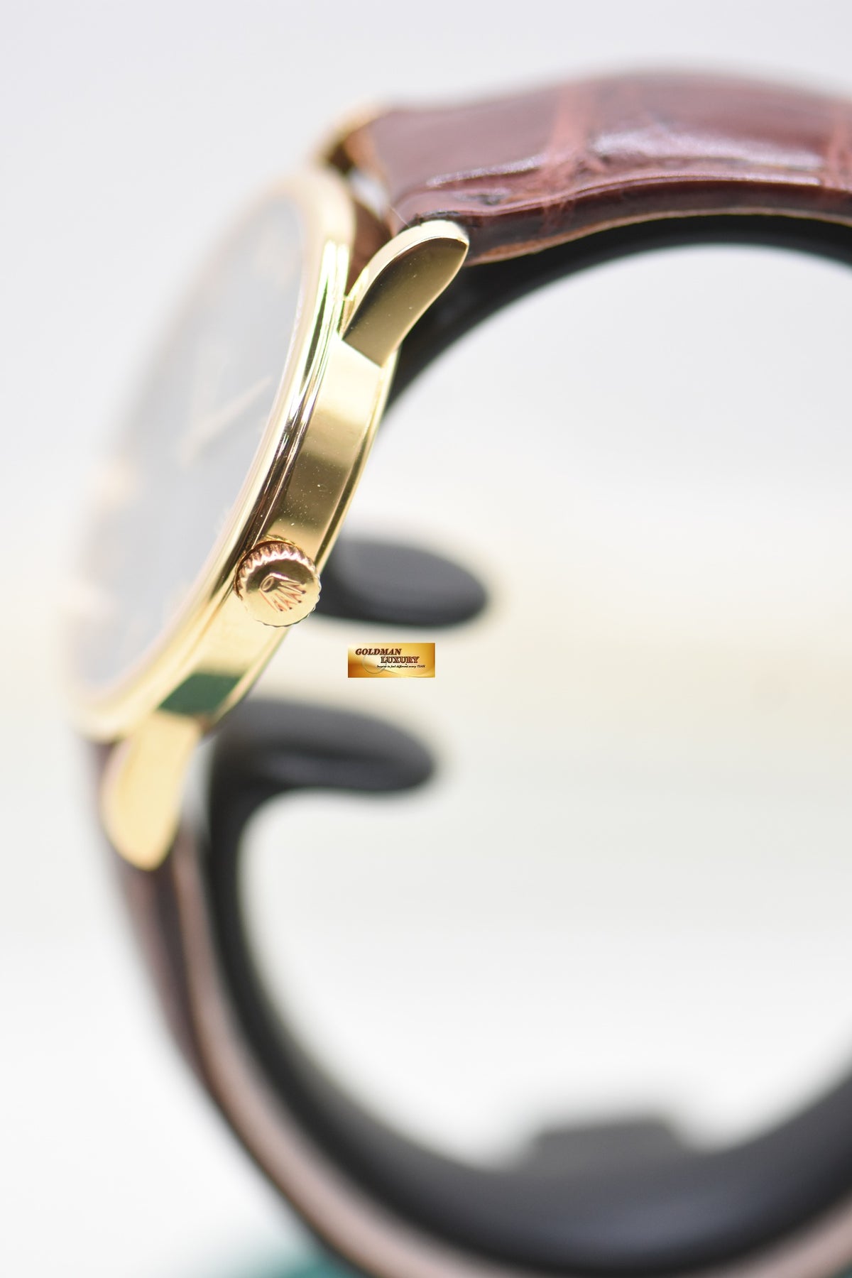 ROLEX CELLINI ULTRA THIN 32mm YELLOW GOLD IN LEATHER STRAP MANUAL WINDING 5115-8 (MINT)