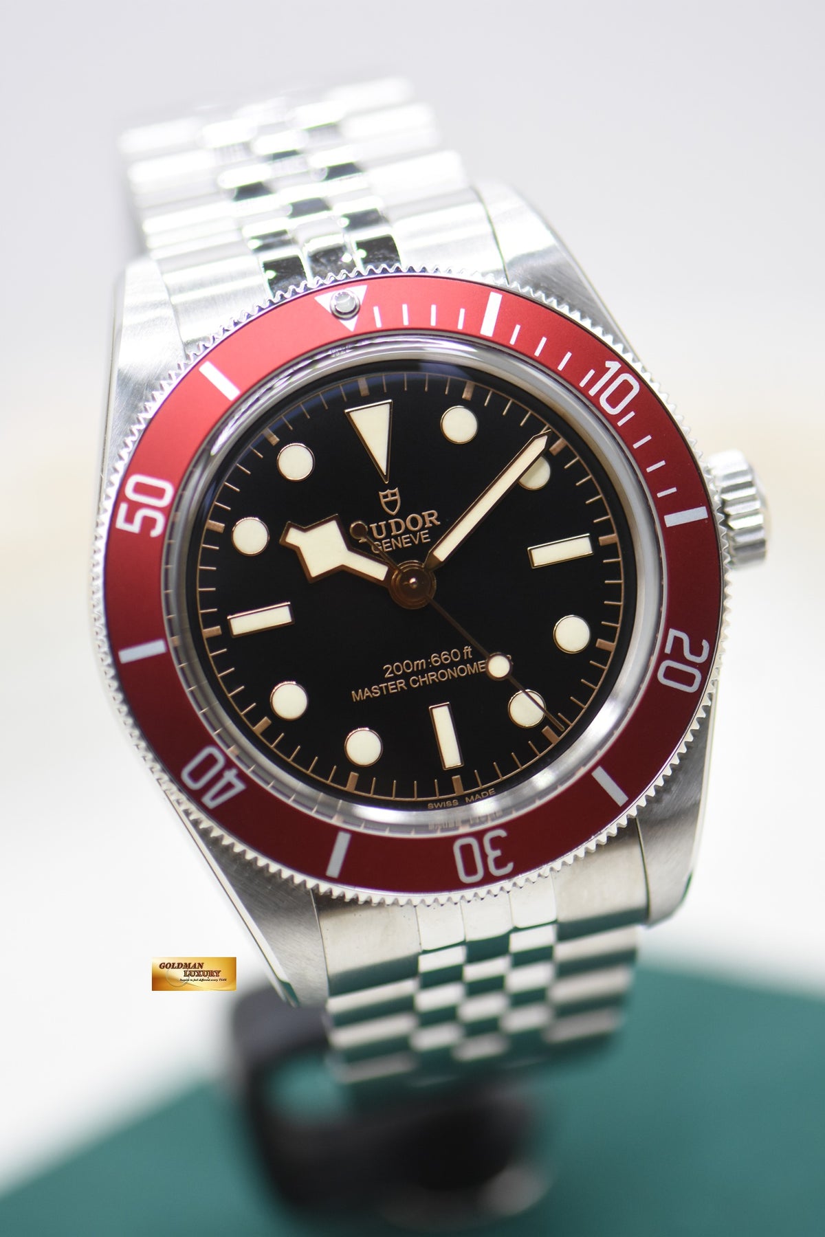 TUDOR BLACK BAY 41mm STEEL IN JUBILEE BRACELET RED BEZEL M7941A1A0RU (MINT)