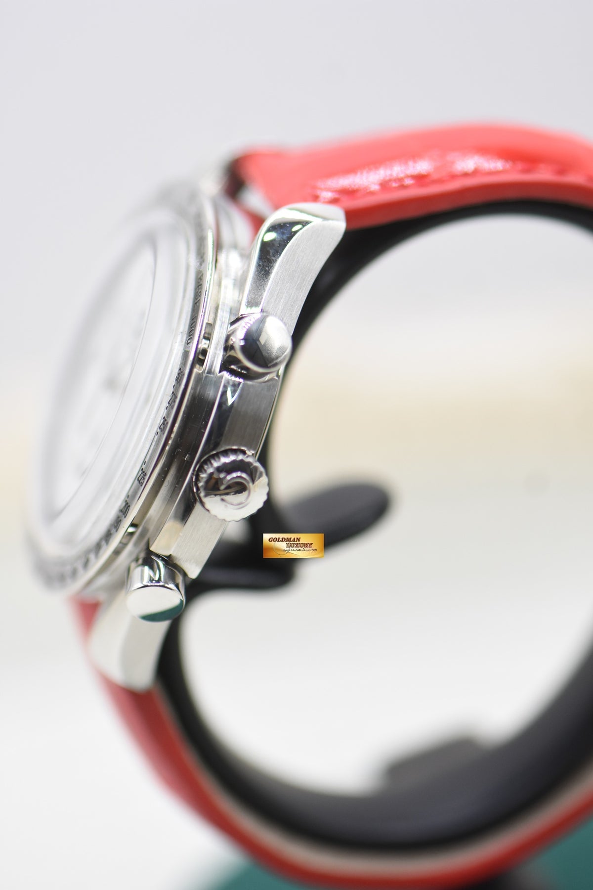 OMEGA SPEEDMASTER CHRONOGRAPH REDUCED 38mm STEEL IN RED LEATHER MOP DIAL 3802.70.56 (MINT)