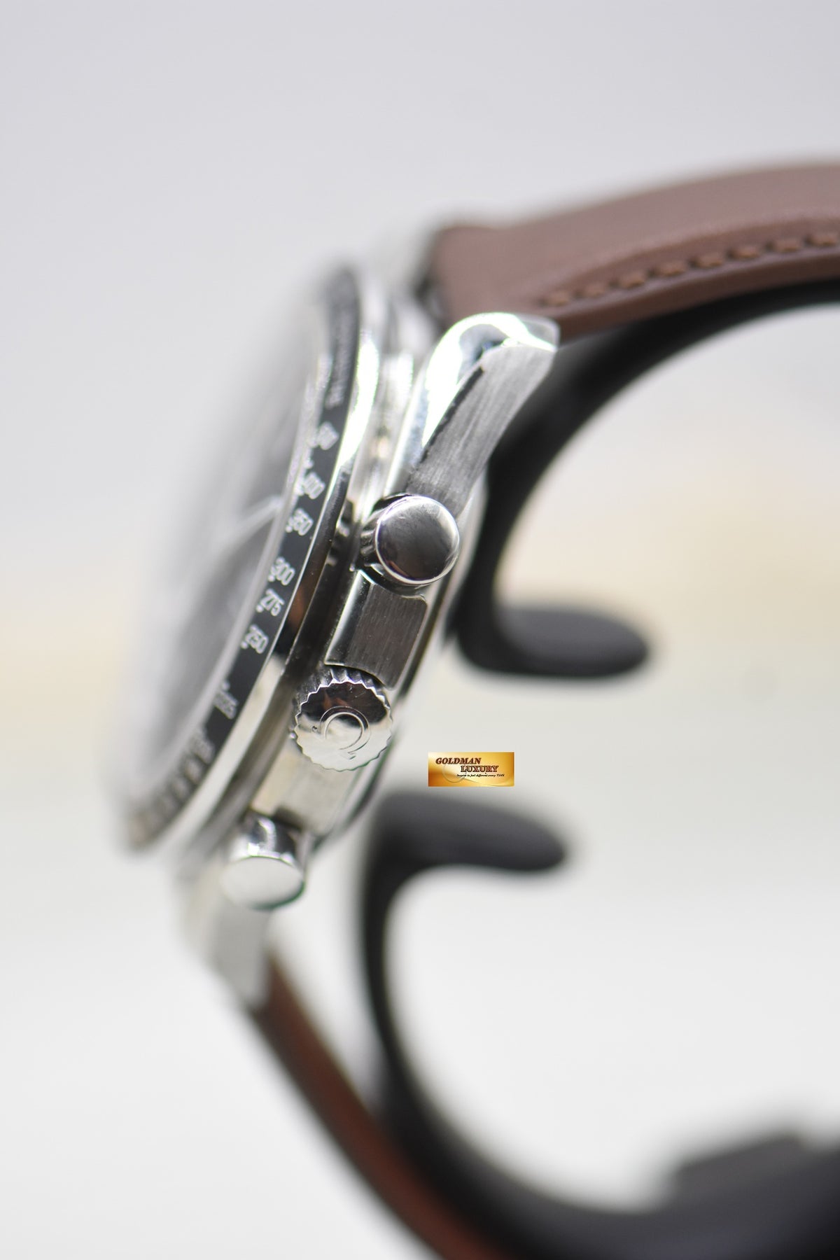 OMEGA SPEEDMASTER CHRONOGRAPH TRIPLE CALENDAR 39mm STEEL AUTOMATIC 3820.50.26 (MINT) (COSMOS STYLE)