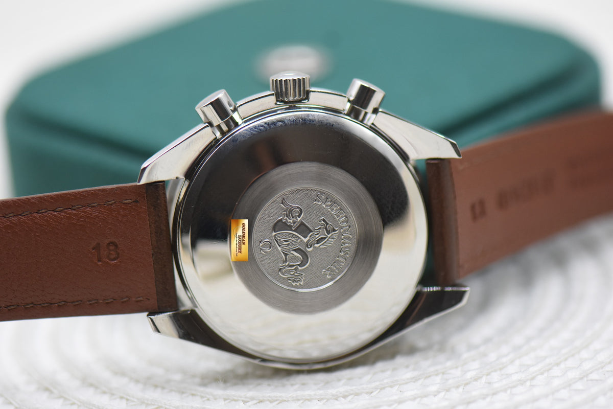 OMEGA SPEEDMASTER CHRONOGRAPH TRIPLE CALENDAR 39mm STEEL AUTOMATIC 3820.50.26 (MINT) (COSMOS STYLE)
