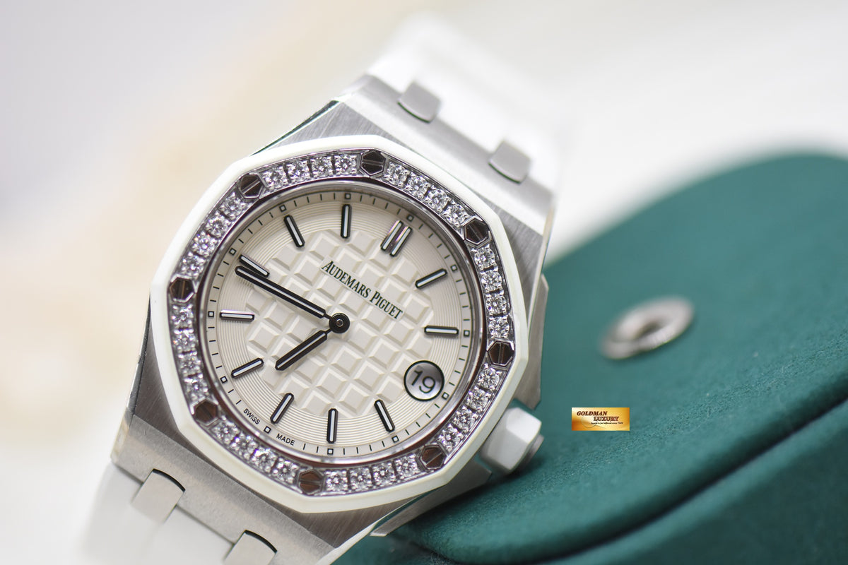 AUDEMARS PIGUET ROYAL OAK OFFSHORE 37mm DIAMOND BEZEL WHITE RUBBER STRAP QUARTZ 67540SK.ZZ.A010CA.01 (MINT)