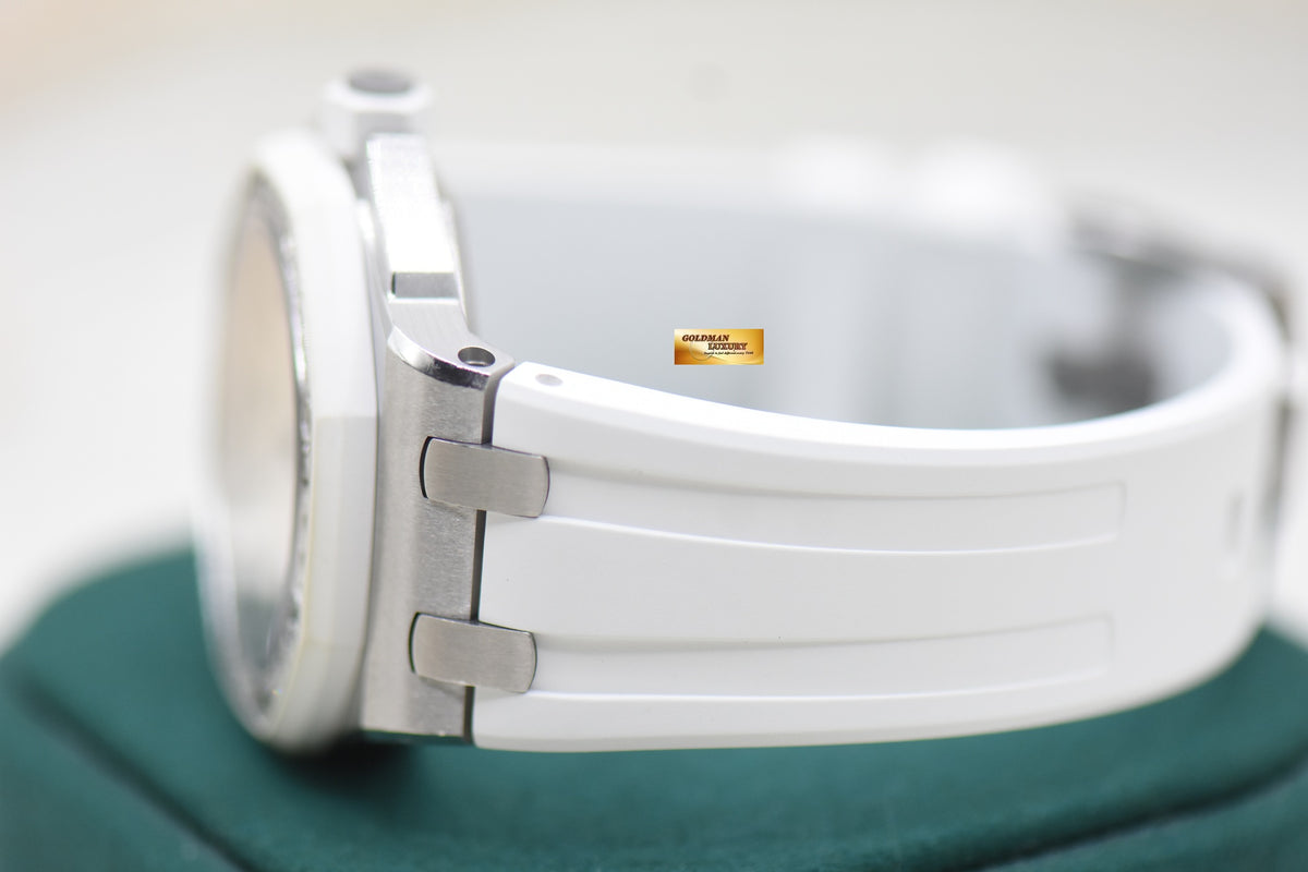 AUDEMARS PIGUET ROYAL OAK OFFSHORE 37mm DIAMOND BEZEL WHITE RUBBER STRAP QUARTZ 67540SK.ZZ.A010CA.01 (MINT)