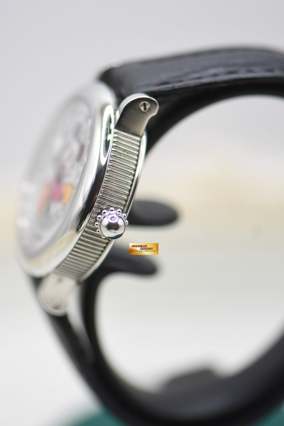 GERALD GENTA RETRO FANTASY DISNEY MICKEY MOUSE 70TH ANNIVERSARY MOP JUMP HOUR RETROGRADE MINUTE AUTOMATIC G3712 (MINT)