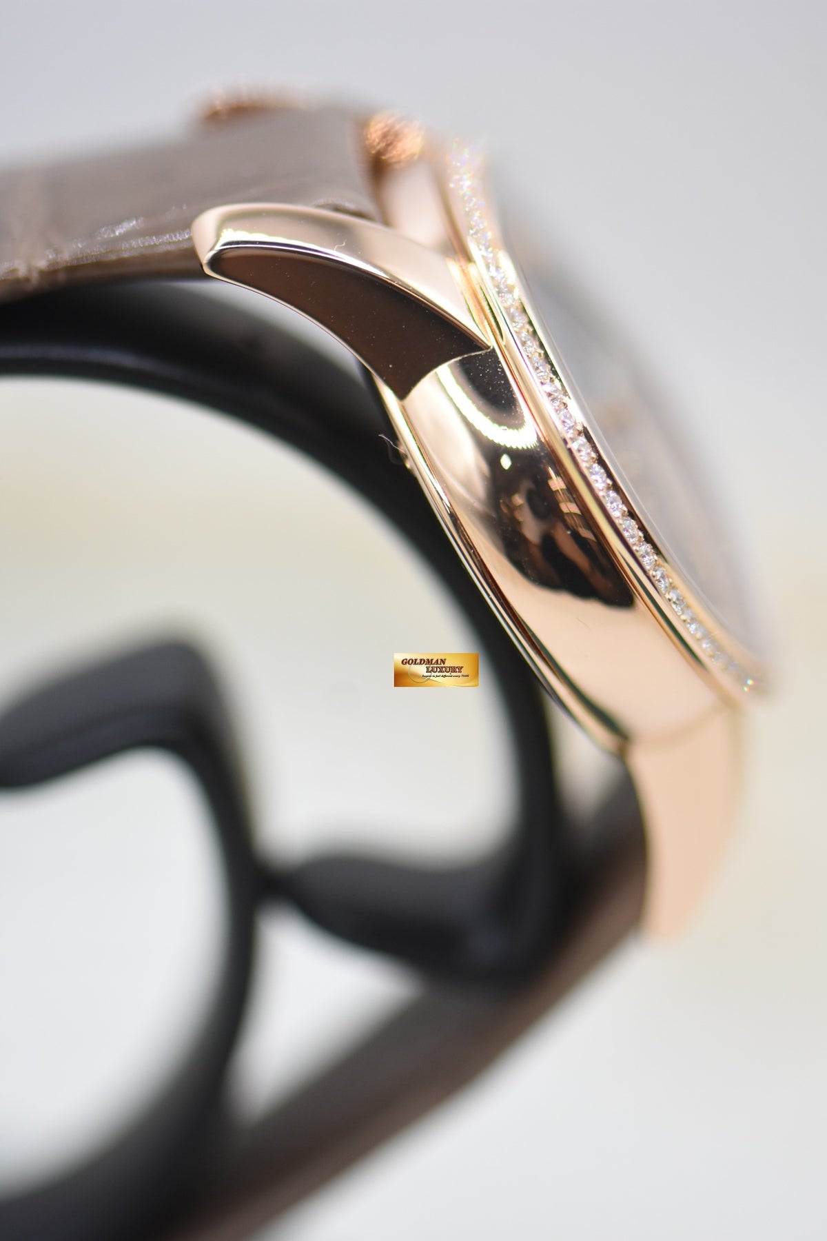 GIRARD PERREGAUX CAT’S EYE POWER RESERVE ROSE GOLD IN LEATHER STRAP DIAMOND MOP DIAL AUTOMATIC 80480 (MINT)