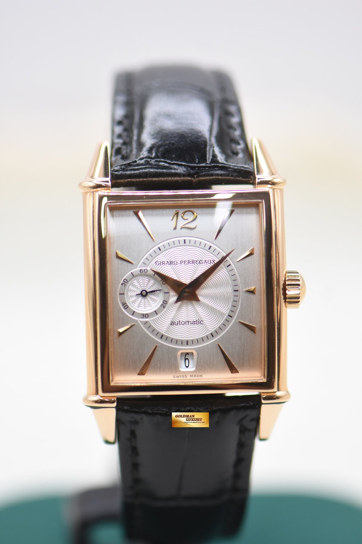 GIRARD PERREGAUX VINTAGE 1945 ROSE GOLD SILVERED DIAL AUTOMATIC 2596 (MINT)