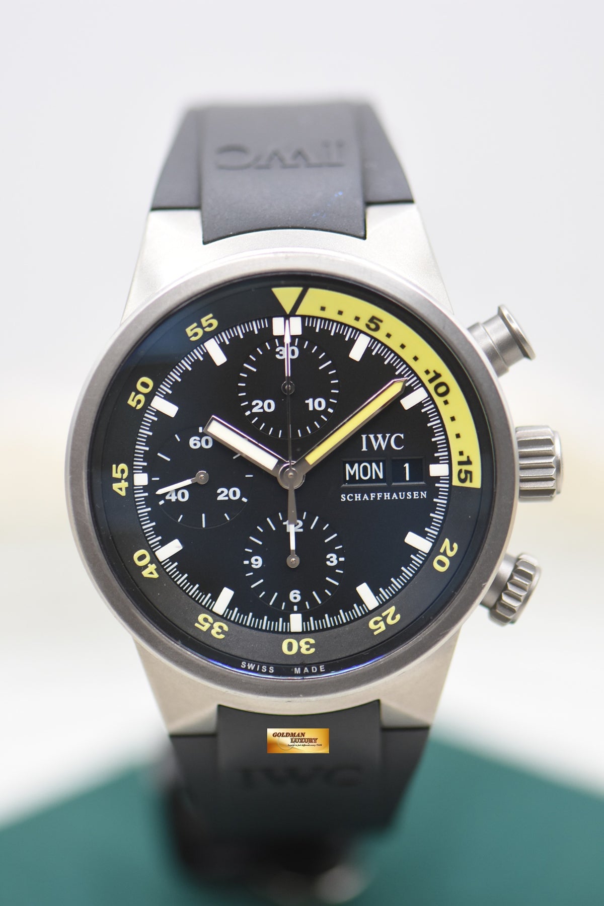 IWC AQUATIMER CHRONOGRAPH 42mm TITANIUM IN RUBBER STRAP AUTOMATIC IW3719-18 (MINT)