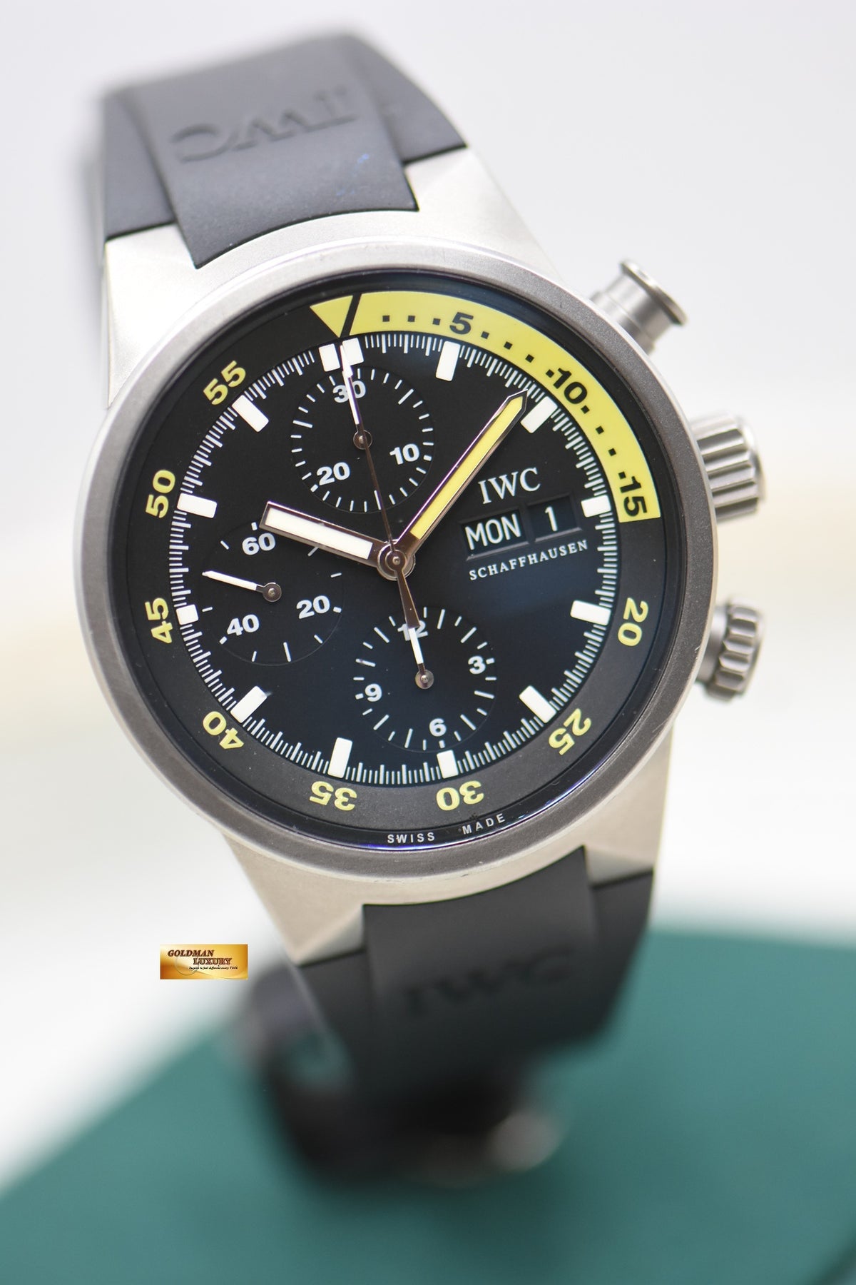 IWC AQUATIMER CHRONOGRAPH 42mm TITANIUM IN RUBBER STRAP AUTOMATIC IW3719-18 (MINT)