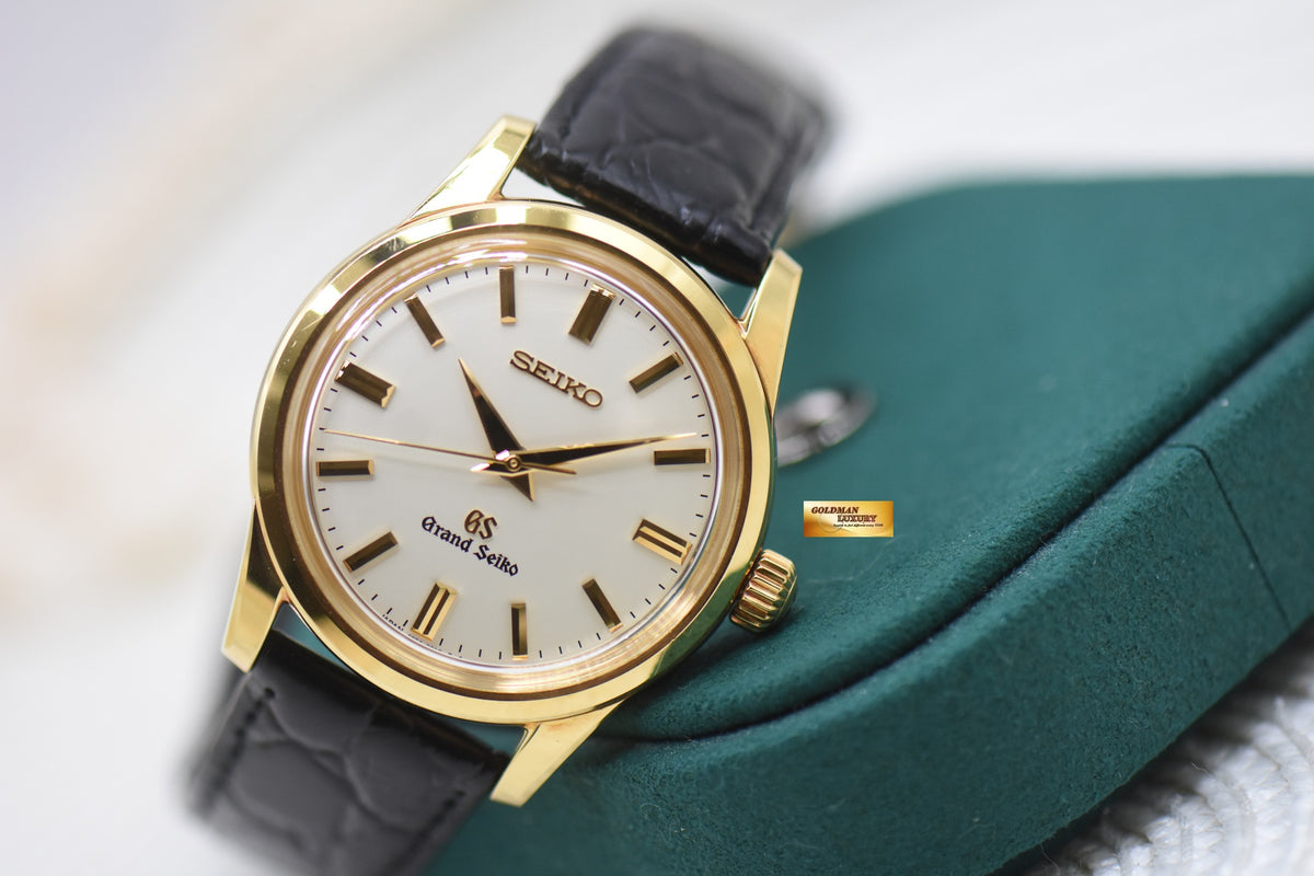 GRAND SEIKO 37mm YELLOW GOLD IN LEATHER STRAP MANUAL SBGW008 (RARE-MINT)