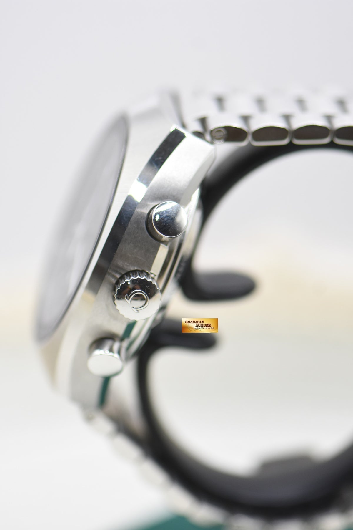 OMEGA SPEEDMASTER CHRONOGRAPH MARK II 43mm STEEL IN BRACELET BLACK DIAL 327.10.43.50.01.001 (MINT)