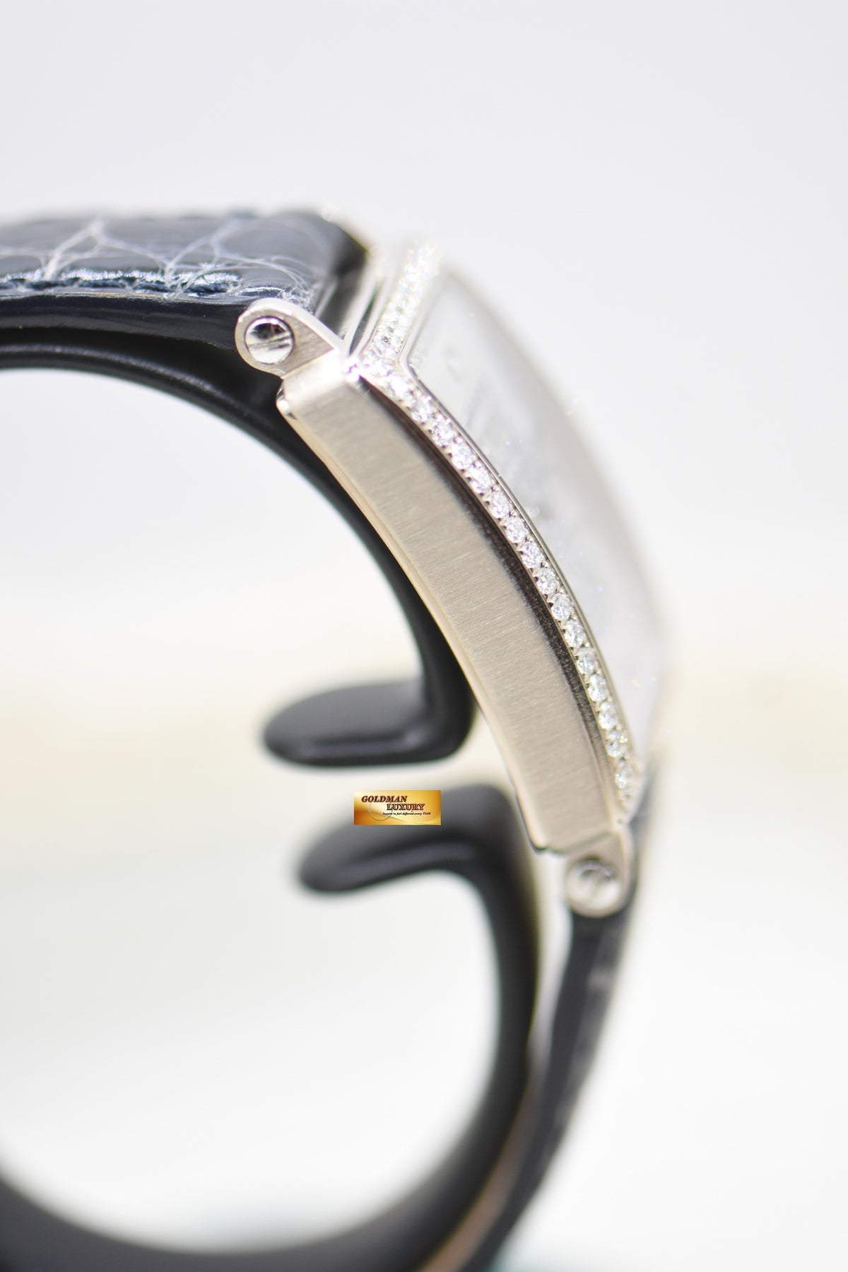 ROGER DUBUIS MUCH MORE LADIES WHITE GOLD DIAMOND & SAPPHIRE DIAL MANUAL M22-180SD (MINT)