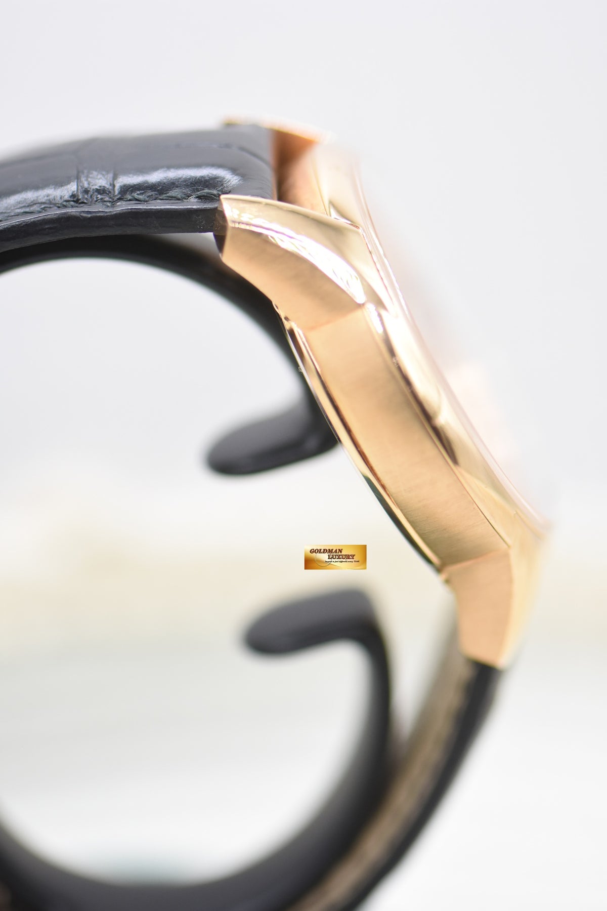 OMEGA DE VILLE CO-AXIAL 41mm RED GOLD IN LEATHER STRAP 431.53.41.21.02.001 (MINT)