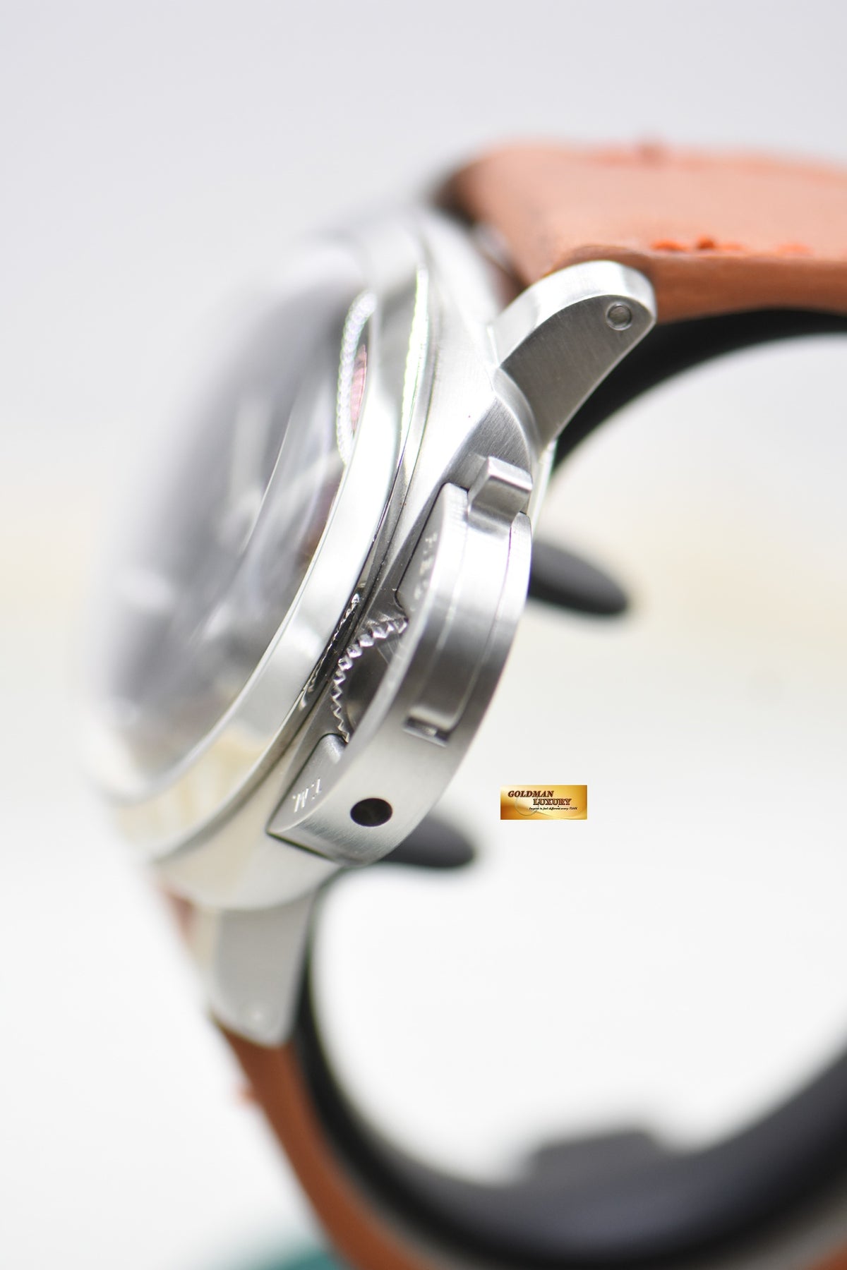 PANERAI LUMINOR GMT 1950 8 DAYS POWER RESERVE am/pm DIAL MANUAL WINDING PAM 233 (MINT)