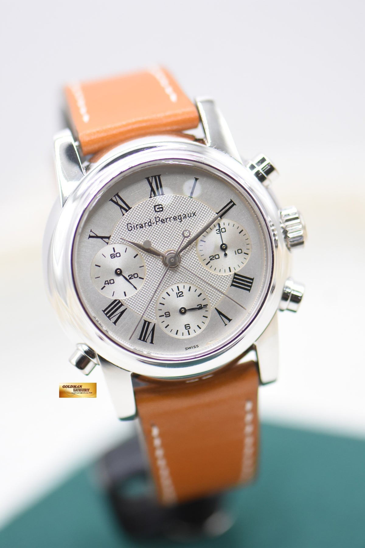 GIRARD PERREGAUX CHRONOGRAPH RATTRAPANTE 38mm PLATINUM IN LEATHER AUTOMATIC 9010 (MINT)
