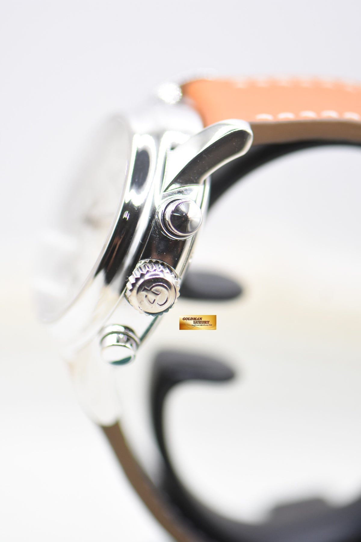 GIRARD PERREGAUX CHRONOGRAPH RATTRAPANTE 38mm PLATINUM IN LEATHER AUTOMATIC 9010 (MINT)