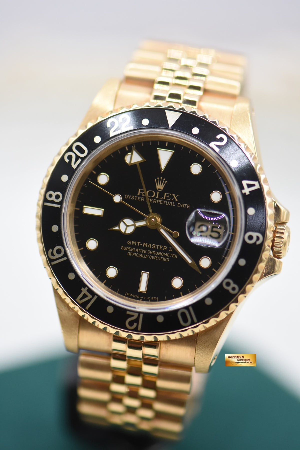 ROLEX OYSTER GMT-MASTER II YELLOW GOLD IN JUBILEE BRACELET BLACK DIAL 16718 (MINT)