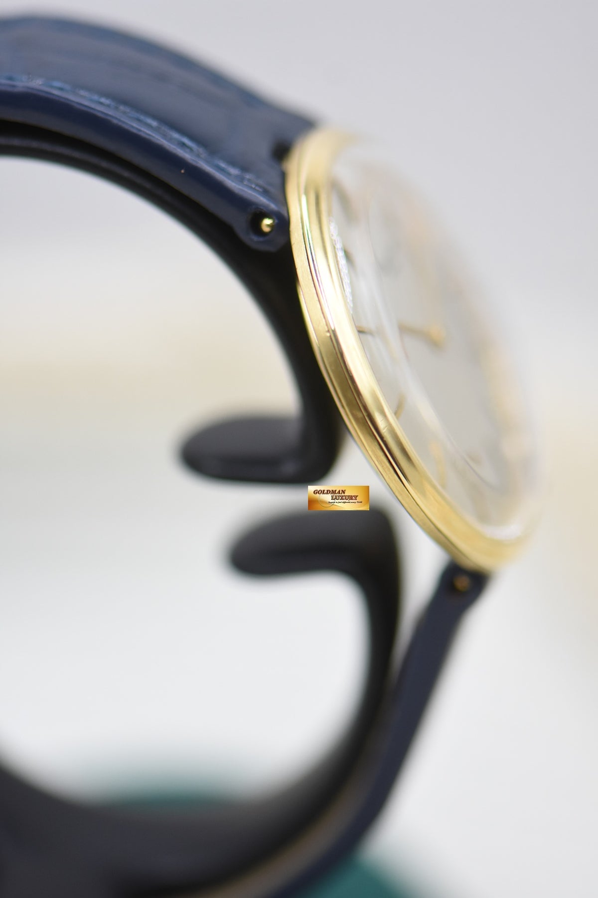 PATEK PHILIPPE CALATRAVA YELLOW GOLD IN LEATHER STRAP MANUAL WINDING 2591J (VINTAGE-MINT)