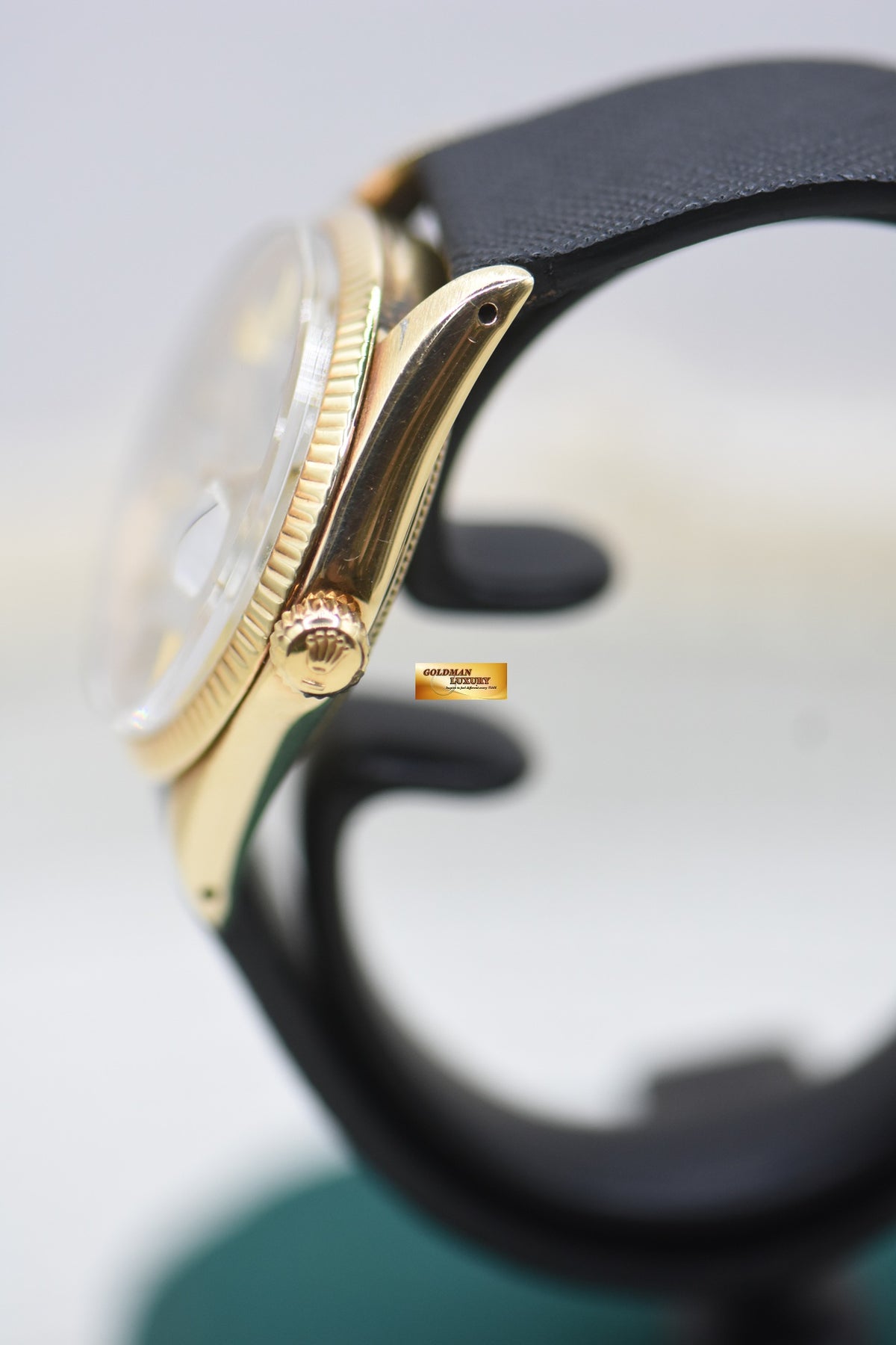 ROLEX OYSTER PERPETUAL DATE 34mm 14K YELLOW GOLD 1503 (MINT)