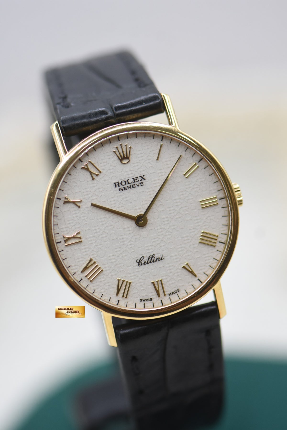 ROLEX CELLINI CLASSIC 32mm YELLOW GOLD IN LEATHER STRAP MANUAL WINDING 5112 (MINT)
