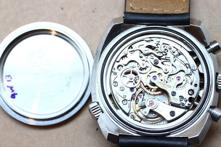 [SOLD] LONGINES RARE VINTAGE 44mm CHRONOGRAPH VALJOUX 72 MANUAL (Near Mint)