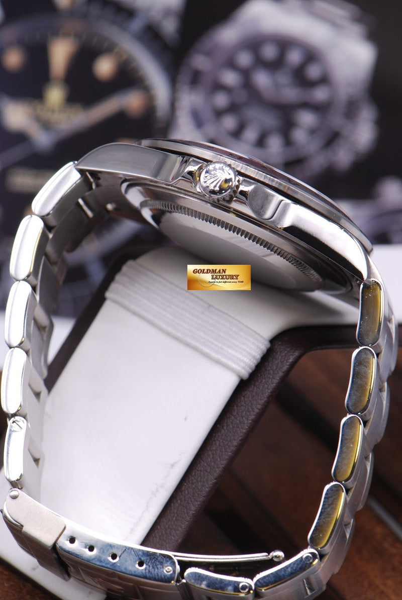 products/GML1017_-_Rolex_Oyster_Explorer_II_Ref_16570_Black_Chaptering_MINT_-_3.JPG